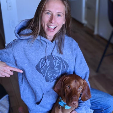 HOODED SWEATSHIRT
